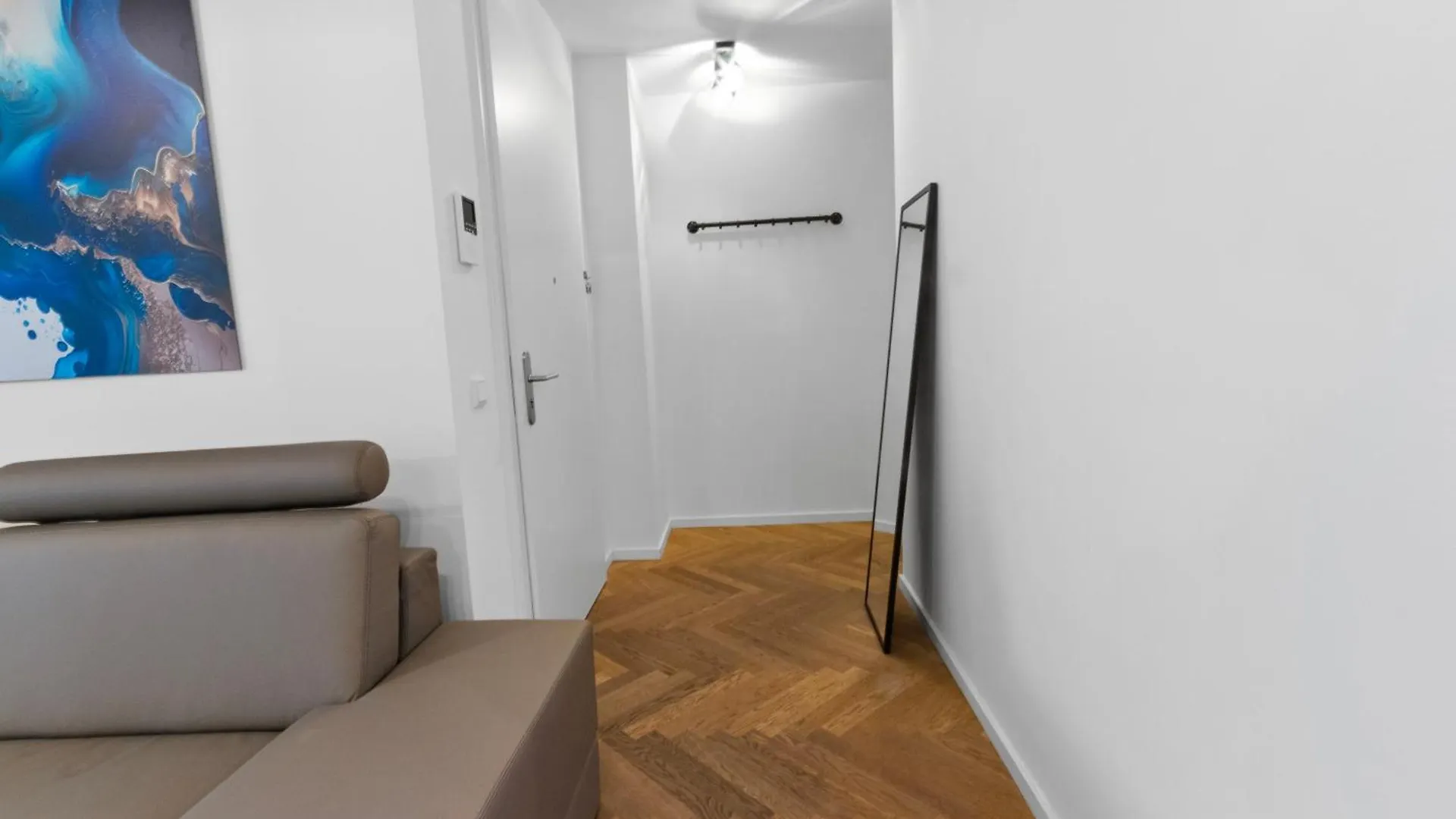 Luxuriose 3-Zi-Wohnung Im Zentrum, Grosser Balkon Dresde Appartement